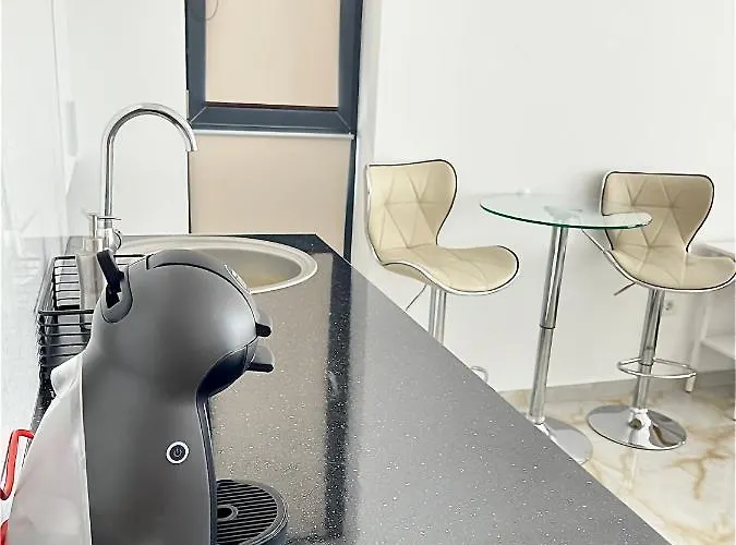 Daire Crazy Summerland Mamaia