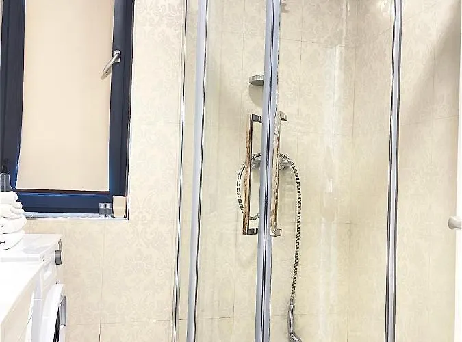 Crazy Summerland Mamaia