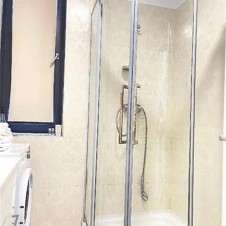 Crazy Summerland Mamaja